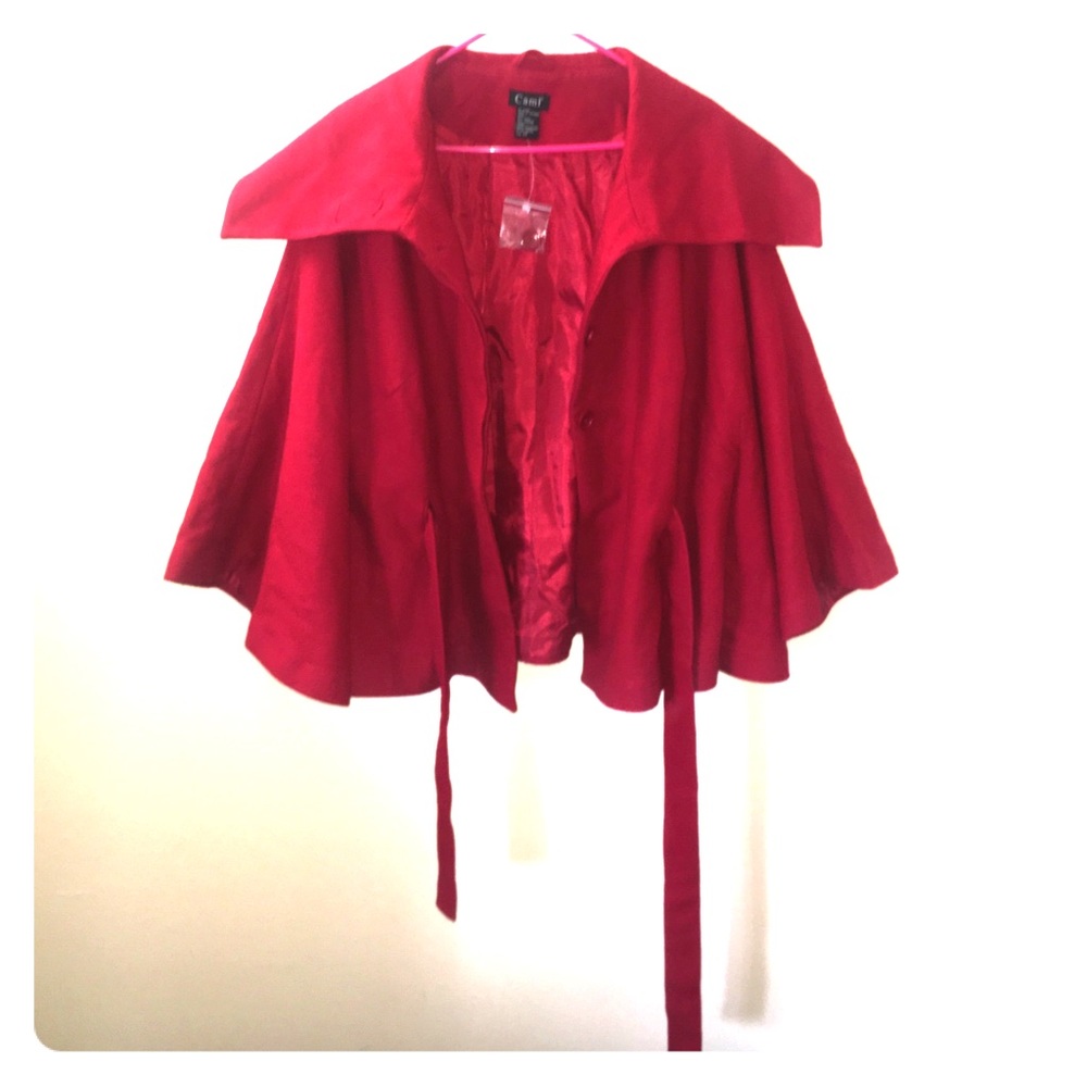 ⛄️ Red cape coat plus size 18/20 ⛄️